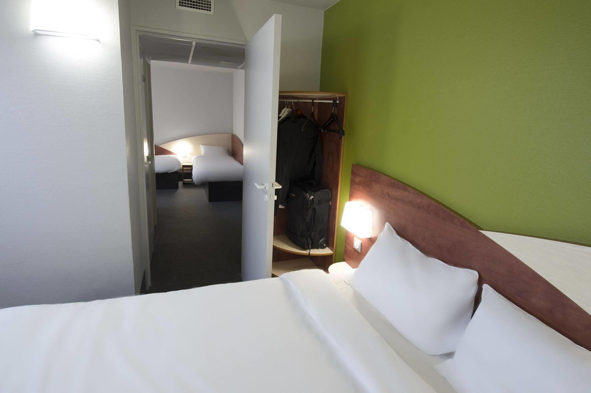 B&B Hotel Poitiers 3 Futuroscope ชาสเซเนย-ดู-ปัวตู ภายนอก รูปภาพ