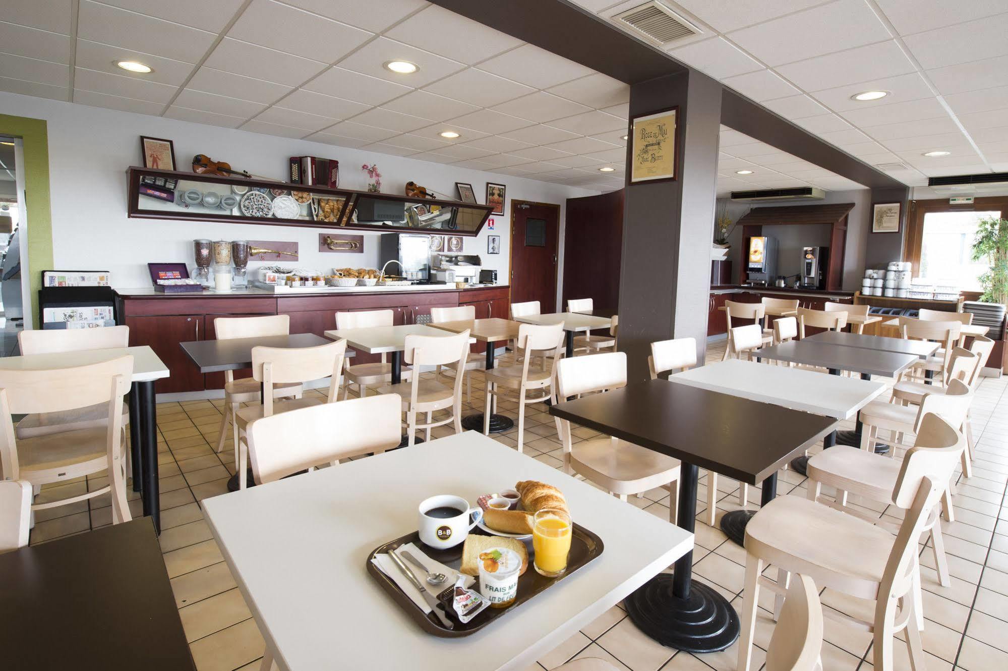 B&B Hotel Poitiers 3 Futuroscope ชาสเซเนย-ดู-ปัวตู ภายนอก รูปภาพ